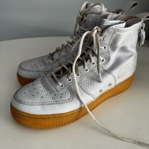 Nike White and Brown Athletic Shoes with‎ Gum Sole